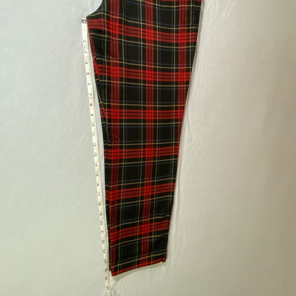 Zara Plaid Cropped Pants - Picture 6 of 6